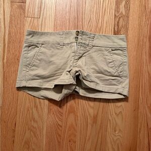 Women's American Eagle Khaki shorts